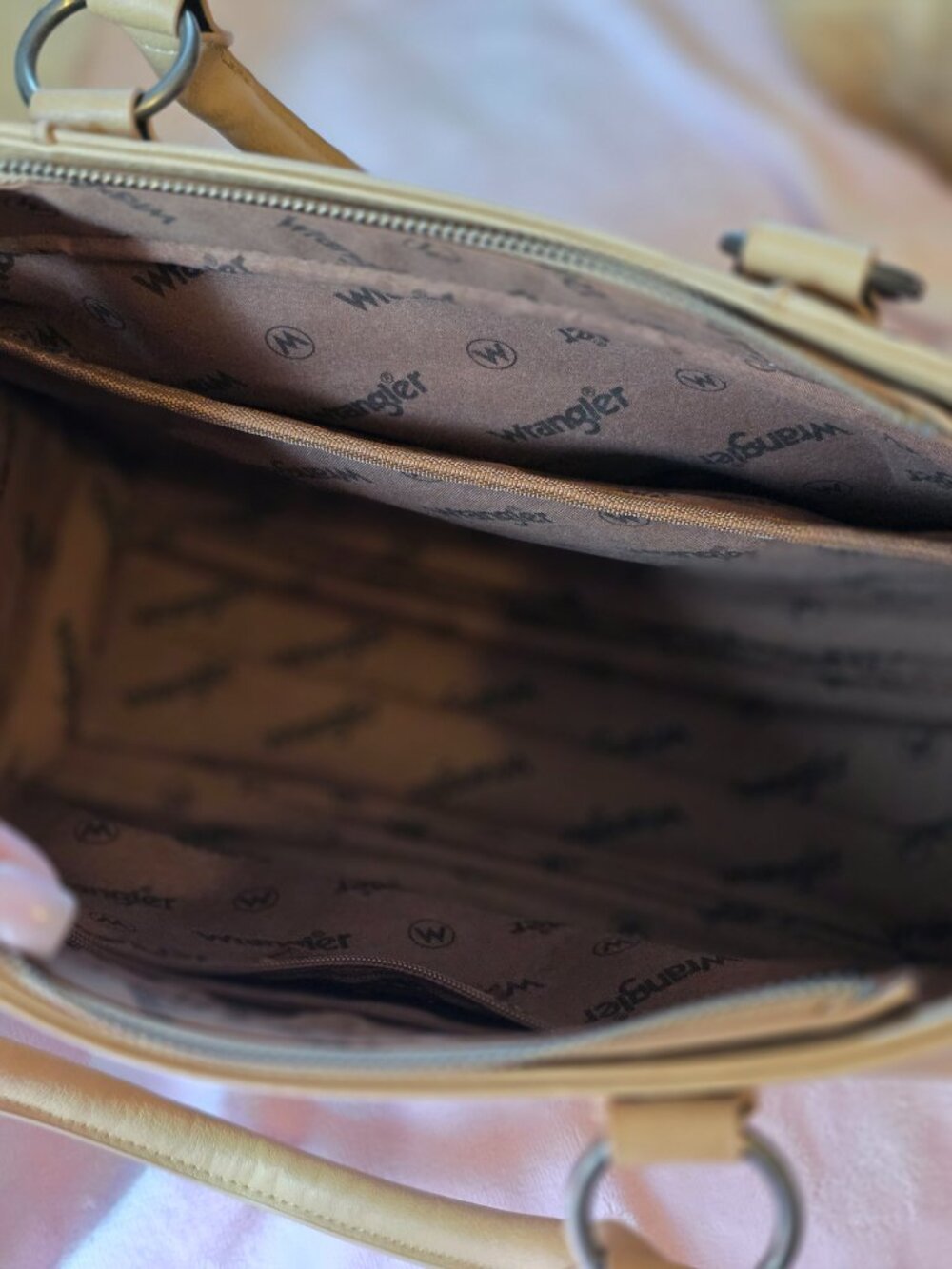 Wrangler Western style cross body satchel purse - Picture 3 of 8
